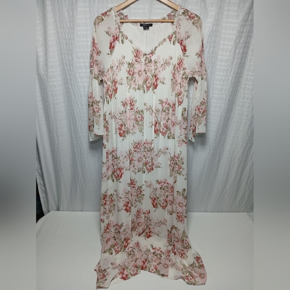 Robert Louis Floral Lined Maxi Dress. Size L